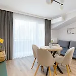 Stylowe 100 M Od Plazy Z Parkingiem I Balkonem By Renters Lejlighed