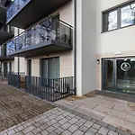 Stylowe 100 M Od Plazy Z Parkingiem I Balkonem By Renters Puck