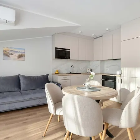 Stylowe 100 M Od Plazy Z Parkingiem I Balkonem By Renters Apartamento Puck