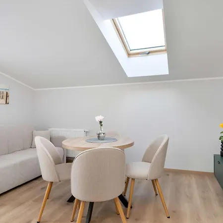 Stylowe 100 M Od Plazy Z Parkingiem I Balkonem By Renters