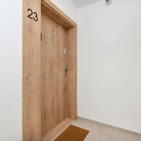 Stylowe 100 M Od Plazy Z Parkingiem I Balkonem By Renters