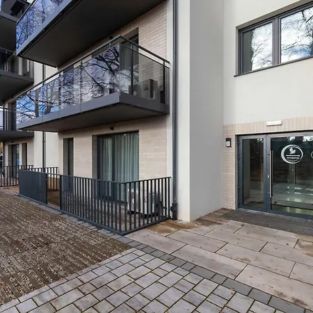 Stylowe 100 M Od Plazy Z Parkingiem I Balkonem By Renters Puck