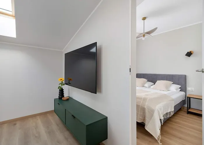 Apartment Stylowe 100 M Od Plazy Z Parkingiem I Balkonem By Renters Puck