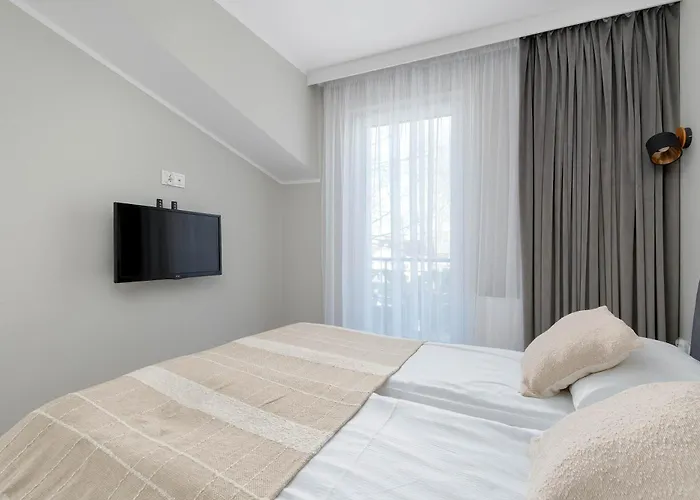 Apartment Stylowe 100 M Od Plazy Z Parkingiem I Balkonem By Renters Puck